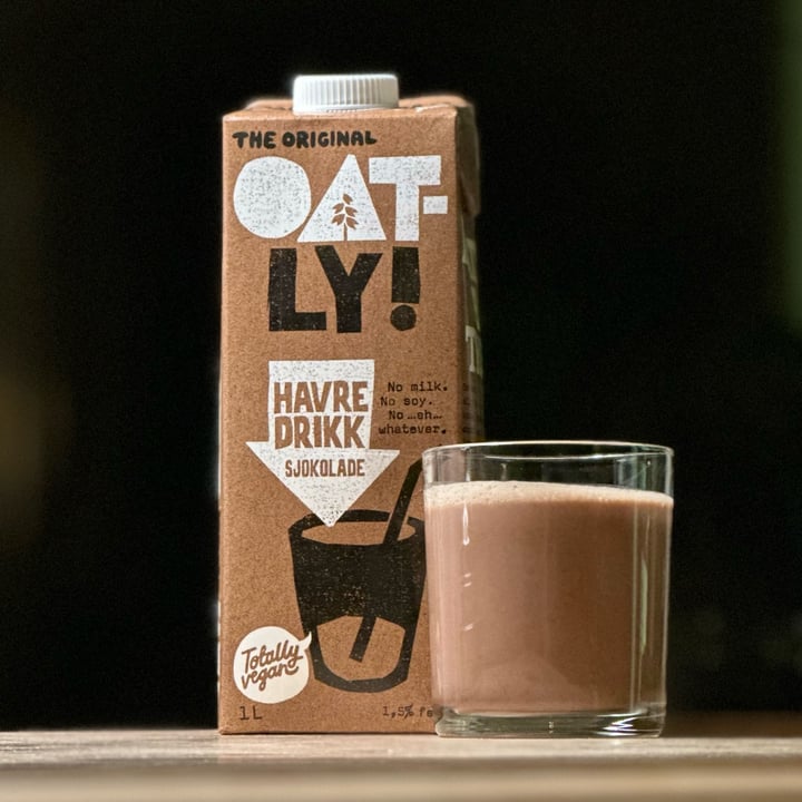 photo of Oatly Oat Drink Chocolate shared by @vanille on  13 Feb 2023 - review