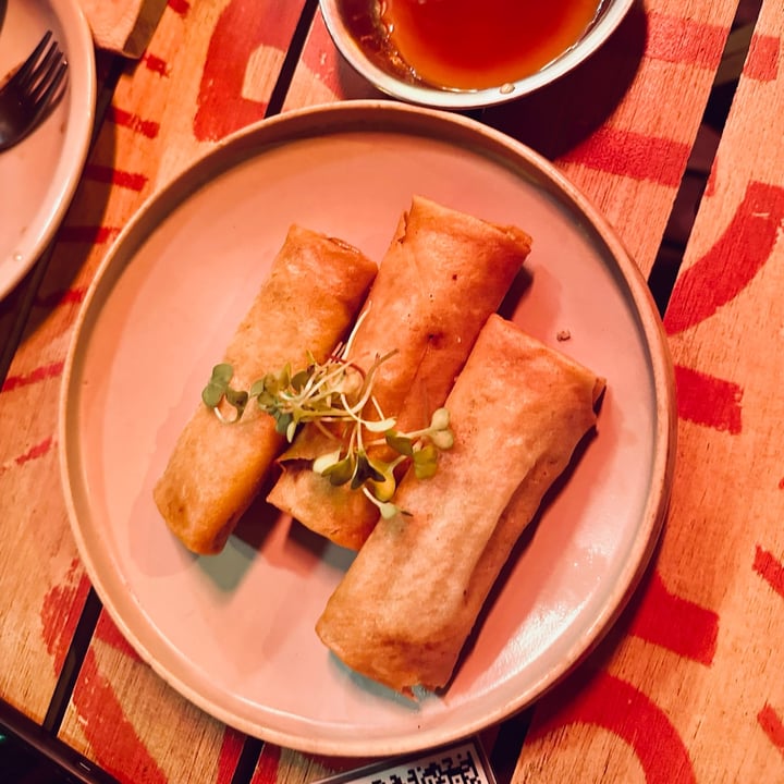 photo of Asian Ghetto Cantina Arrolladitos Primavera shared by @agusdat on  15 Aug 2023 - review