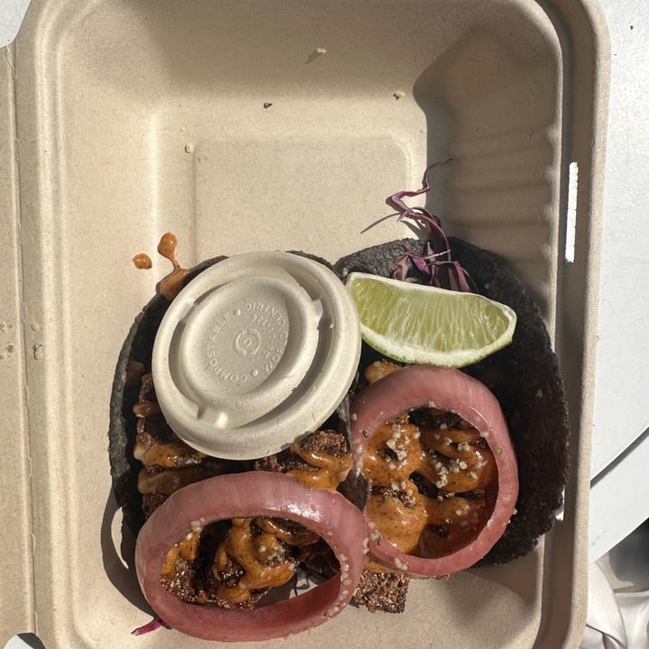 photo of jajaja plantas mexicana Crispy Pescado Tacos shared by @fabfitsab on  18 Apr 2023 - review