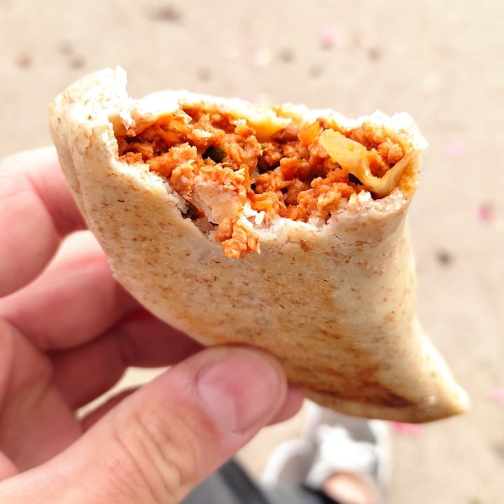 photo of Daya Vegan Empanada No Carne shared by @meteofan on  28 Apr 2023 - review