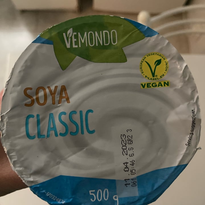 photo of Vemondo yogur soja clasico shared by @ladycow on  18 Apr 2023 - review