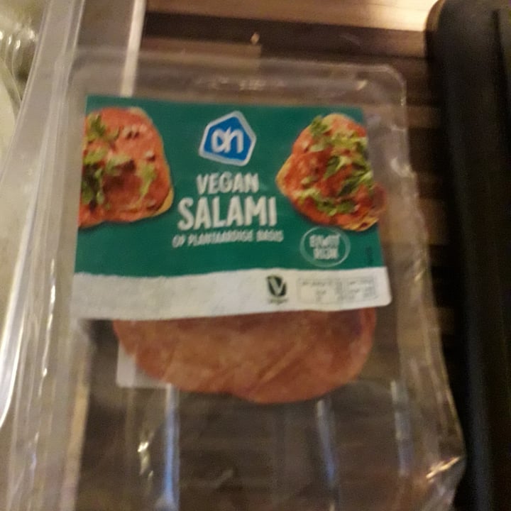 photo of Albert Heijn Vegan salami shared by @cambra on  02 Jan 2023 - review