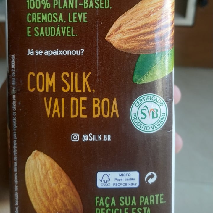 photo of Silk Alimento com amêndoa shared by @alinegsilva on  01 May 2023 - review