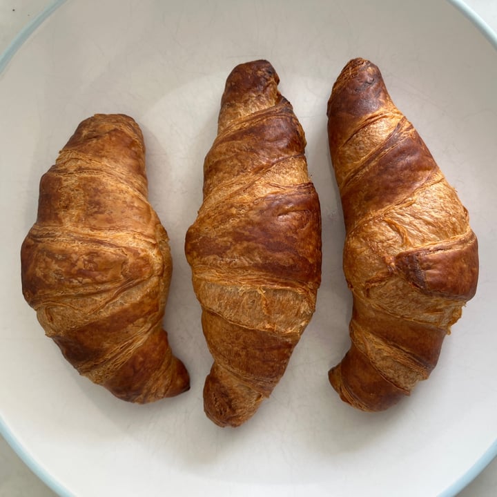 photo of Pret 6 Vegan Croissants shared by @alistar on  13 Jul 2023 - review