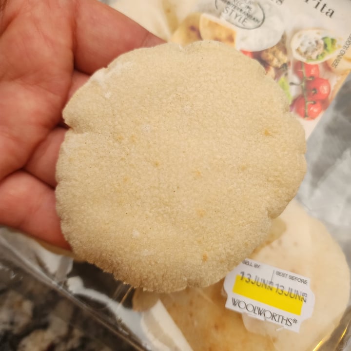 photo of Woolworths 12 mini pita breads shared by @kim-e on  14 Jun 2023 - review
