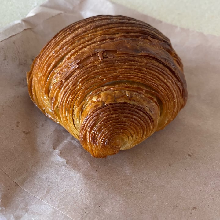 photo of British Patagonia croissant shared by @lucafero on  15 Mar 2023 - review