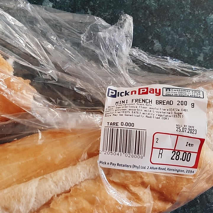 photo of Pick n Pay mini french bread shared by @punkhippiesa on  24 Jul 2023 - review