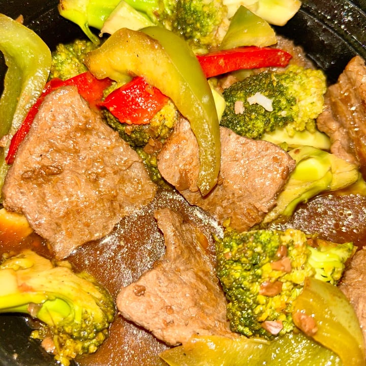photo of Tenon Vegan Sushi Soy Beef Broccoli shared by @romeoluv1 on  20 Feb 2023 - review