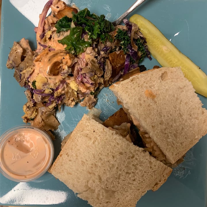 photo of Cleveland Vegan Reuben And Irish Hash shared by @maddy-6 on  20 Mar 2023 - review