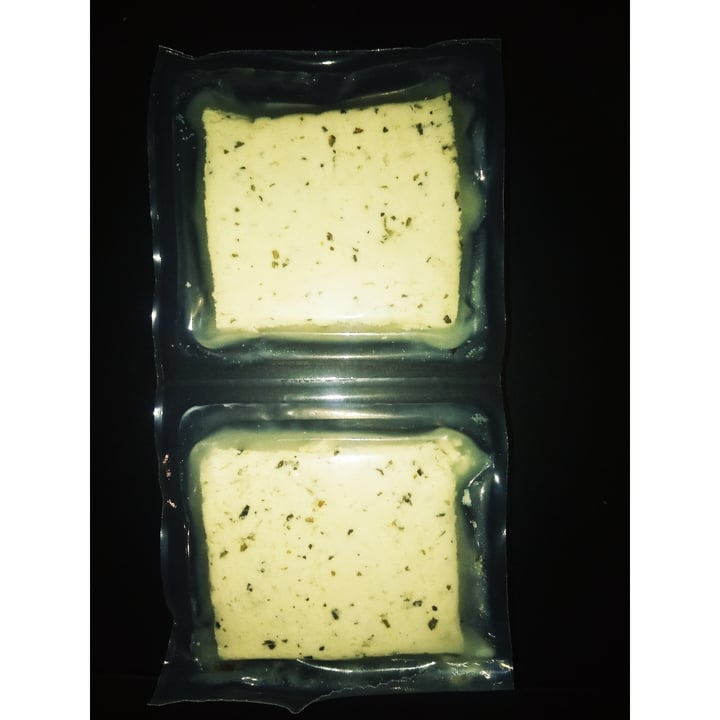 photo of Vemondo Tofu alle erbette shared by @luciadabramo on  29 Mar 2023 - review