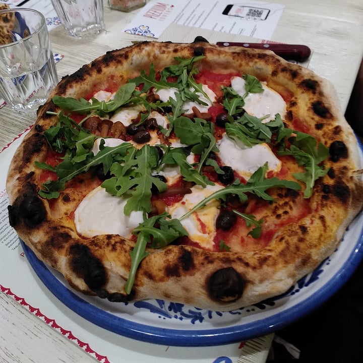 photo of Pizzium - Bologna Margherita con rucola shared by @walkabout-veg on  04 Aug 2023 - review