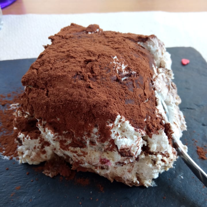 photo of VegAmore Tiramisù shared by @giusicc on  21 Mar 2023 - review