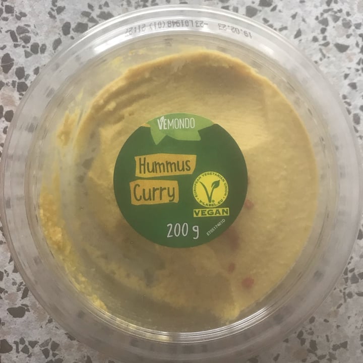 photo of Vemondo Hummus Al Curry shared by @stephgreen on  21 Feb 2023 - review
