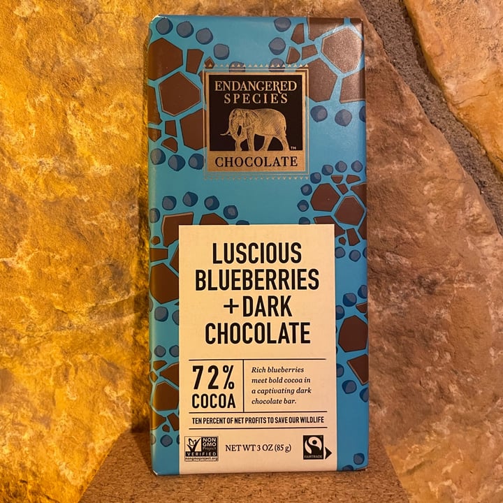 photo of Endangered Species Chocolate Luscious Blueberries + Dark Chocolate shared by @paws-and-paths on  02 Aug 2023 - review