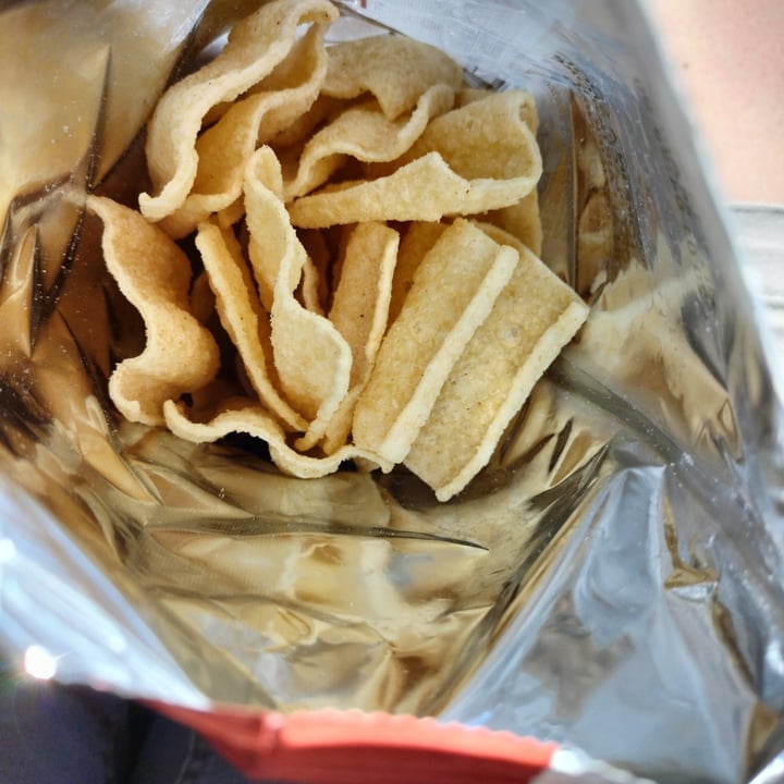 photo of Woolworths Food Quinoa chips bbq flavour shared by @cjandersenpost on  25 Jan 2023 - review