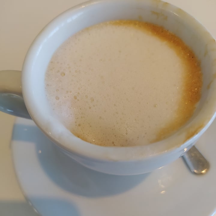 photo of IKEA Milano Corsico cappuccino con latte di avena shared by @alexxxxxx on  28 Jul 2023 - review