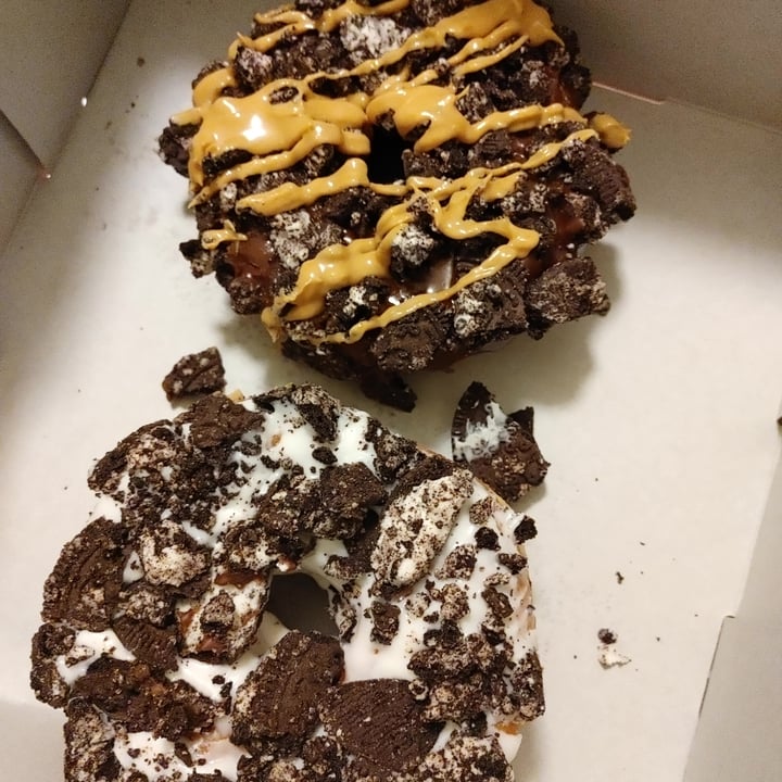 photo of Voodoo Doughnut - Davis Dirty Bastard shared by @jenniferchou on  20 Dec 2022 - review