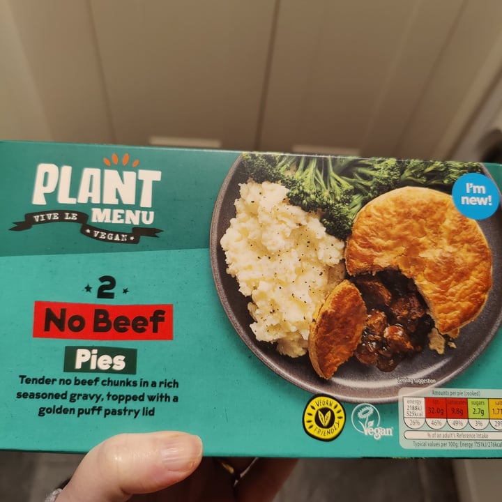 photo of Plant Menu 2 no beef pie shared by @plumesworld on  19 Jan 2023 - review
