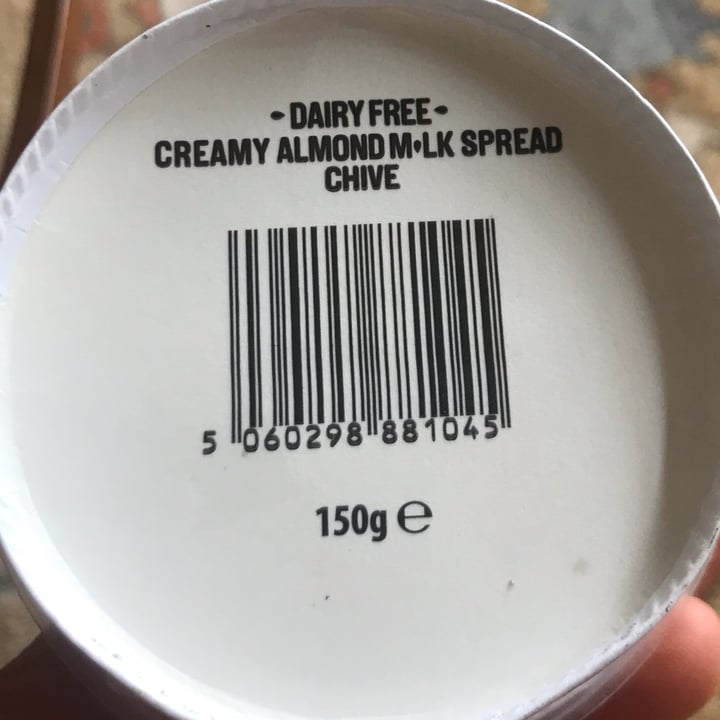 photo of Nush creamy almond M*lk spread Chive shared by @masscas on  11 Aug 2023 - review