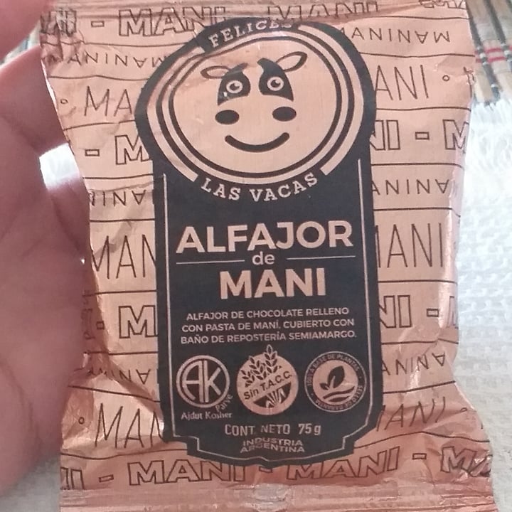 photo of Felices Las Vacas Alfajor de Mani shared by @melinamelinacc on  22 Feb 2023 - review