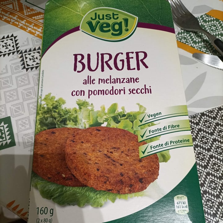 photo of Just Veg! (ALDI Italy) Burger alle melanzane con pomodori secchi shared by @carlamarotta on  07 Jun 2023 - review