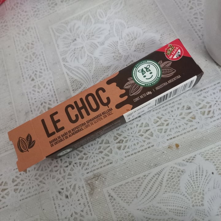 photo of Felices Las Vacas Barra de chocolate rellena de dulce de almendras. Le choc. shared by @solarrua on  06 Jun 2023 - review