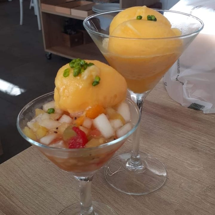 photo of El Nàutic Tàrtar de fruites amb Lima i sucre morè i sorbet de mandarina shared by @neusbcn on  26 Dec 2022 - review
