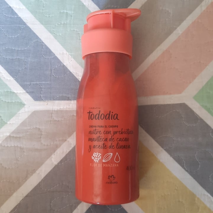 photo of Natura Crema Nutritiva Para Cuerpo Tododia Flor de Manzana shared by @popol on  06 Jan 2023 - review