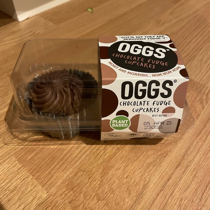 photo of OGGS Chocolate Fudge Cupcakes shared by @appleappleamanda on  02 Apr 2023 - review