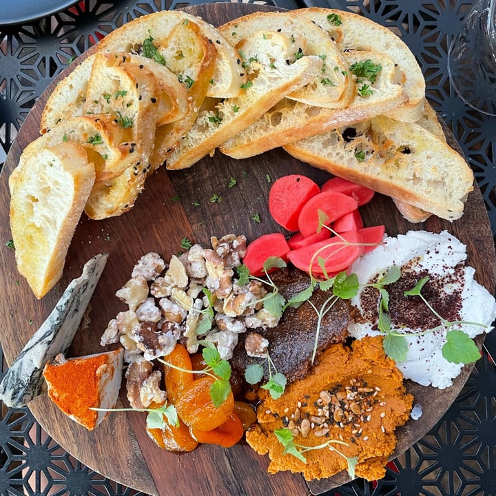 photo of You Came Again Cheese Platter shared by @veggi-bella on  21 May 2023 - review