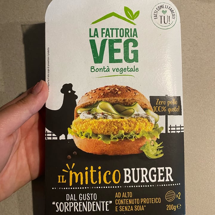 photo of la fattoria veg Burger Zero Pollo 100% Gusto , No OGM, No Glutine ,no Soia shared by @lalune on  09 Aug 2023 - review