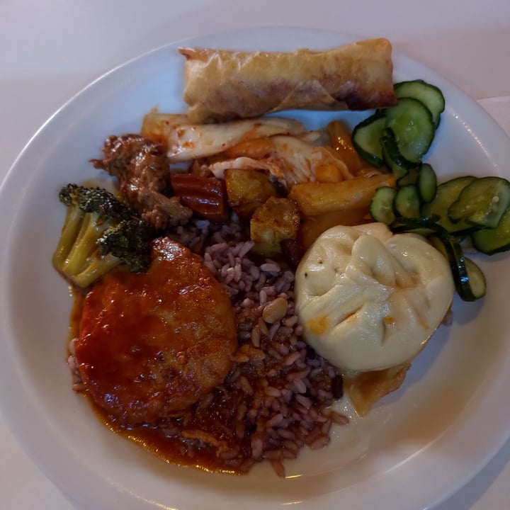 photo of Restaurante Éden Comida por kilo shared by @vancorreasic on  23 Mar 2023 - review
