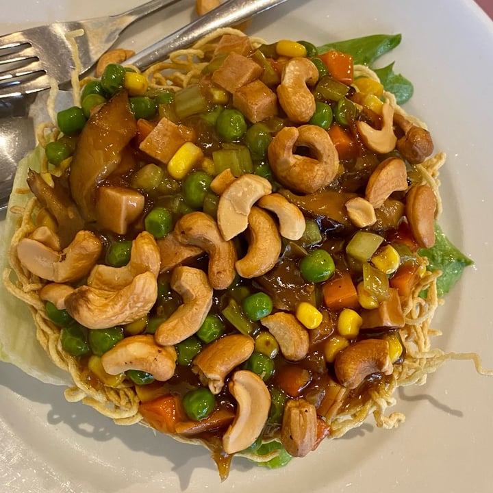 photo of Mother Chu's Vegetarian Kitchen Noodle Nest shared by @blacklilyleaf on  21 Mar 2023 - review