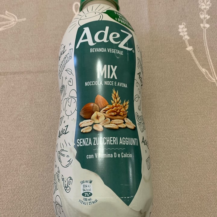 photo of AdeZ Bevanda noci nocciole e avena shared by @calogero on  14 Mar 2023 - review