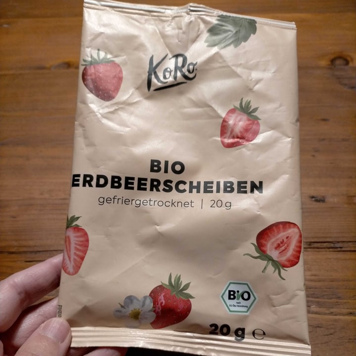 photo of Koro Bio-Erdbeerscheiben gefriergetrocknet shared by @zimtundingwer on  01 Mar 2023 - review
