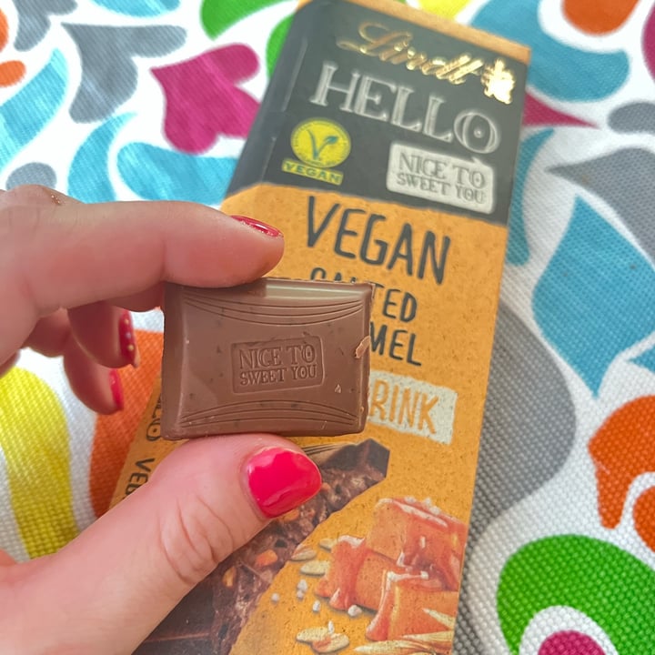 photo of Lindt Hello Vegan Salted Caramel shared by @illusionbenny on  21 Jul 2023 - review