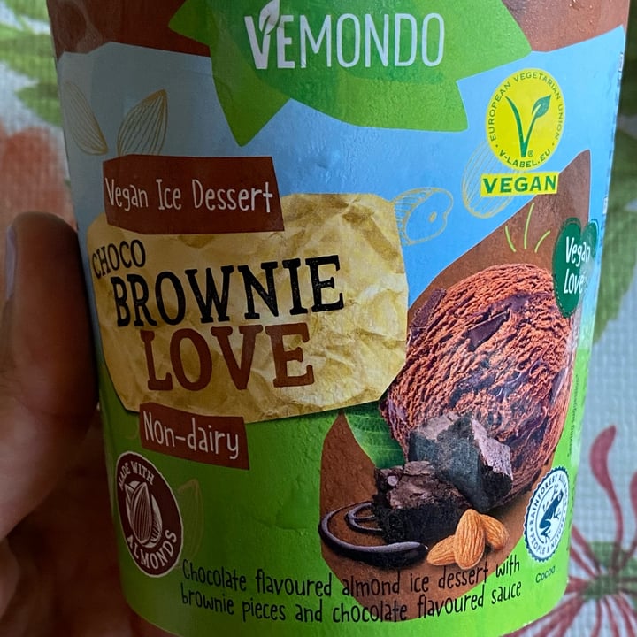 photo of Vemondo Vegan ice dessert choco brownie love shared by @aleglass on  09 Jul 2023 - review