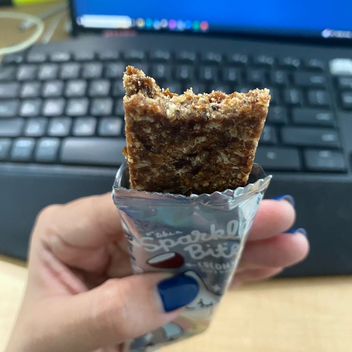 photo of Sparkle Bite Coconut, Fruit and Berry Bar shared by @scynsa on  22 Feb 2023 - review
