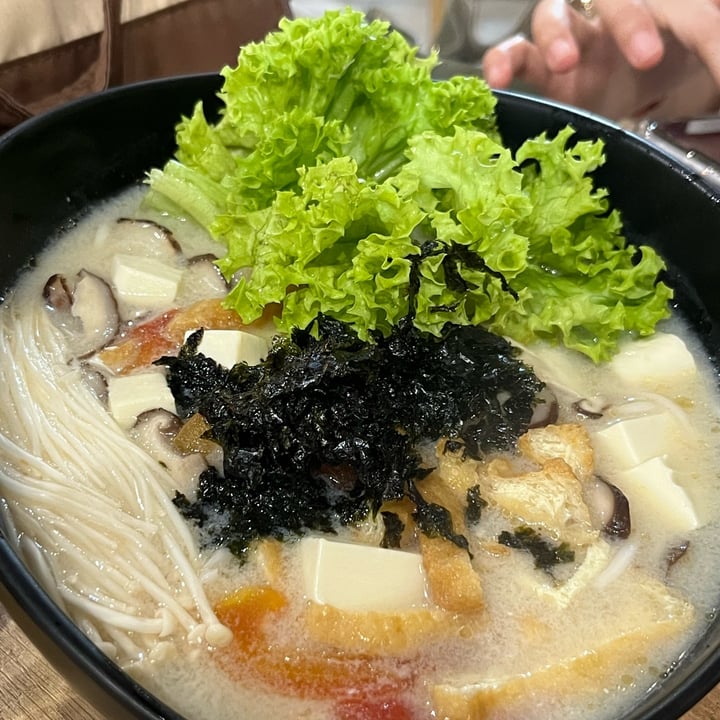photo of Saute-San Soy Milk Tomato Seaweed Ramen shared by @soy-orbison on  05 Jul 2023 - review