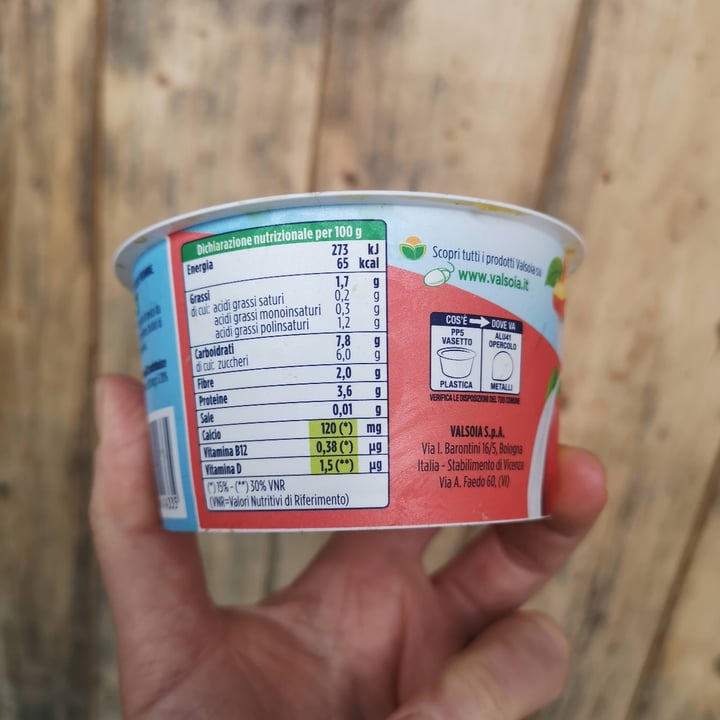 photo of Valsoia yogurt di soia alla pesca zero zuccheri aggiunti shared by @rachele82 on  01 Mar 2023 - review