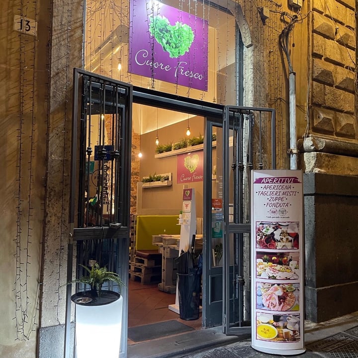 photo of Cuore Fresco Catania (Piazza Duomo) Apericena Vegan shared by @vegania-plantbased on  23 Mar 2023 - review