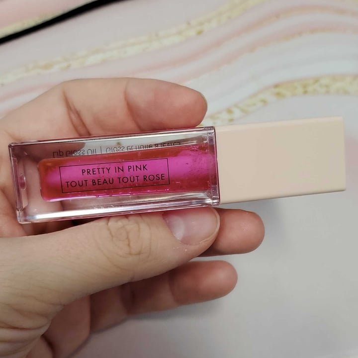 photo of Monat Rejuveniqe Lip Gloss Oil shared by @maisiehouse on  24 Feb 2023 - review