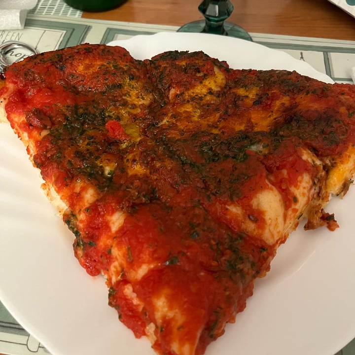 photo of Pizzeria Linus Brescia Pizza Marinara shared by @vulcanoattivo on  09 Mar 2023 - review