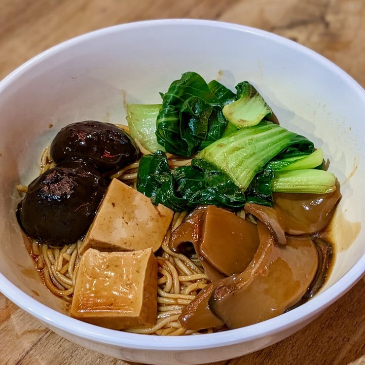 photo of 素悟 Lotus Vegetarian Kitchen - Food Republic, Vivo City Handmade Noodles with Braised Mushrooms shared by @xinru-t on  03 Apr 2023 - review