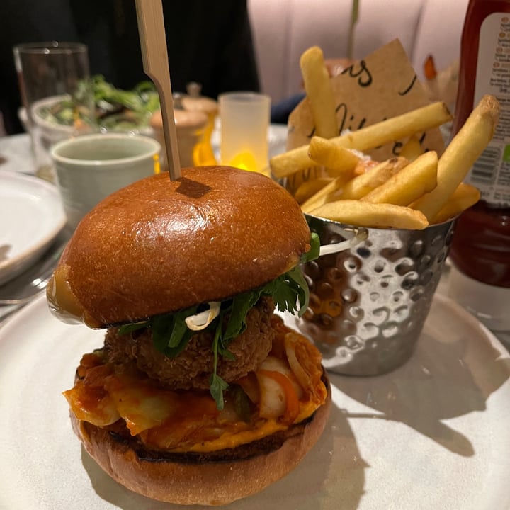 photo of Mildreds Covent Garden Korean Fried Chick’n Bun shared by @alistar on  01 May 2023 - review