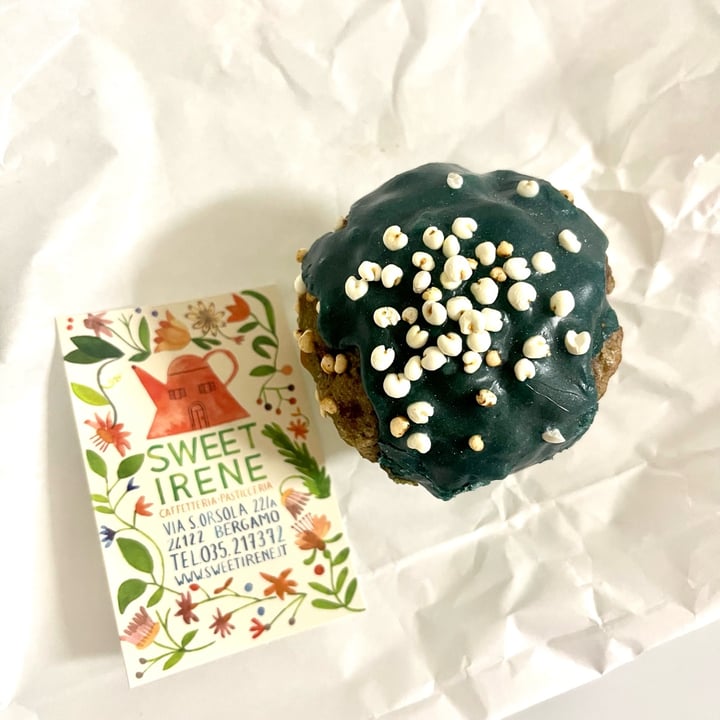 photo of Sweet Irene cupcake con glassa alla spirulina shared by @mermaid-inside on  27 Jan 2023 - review