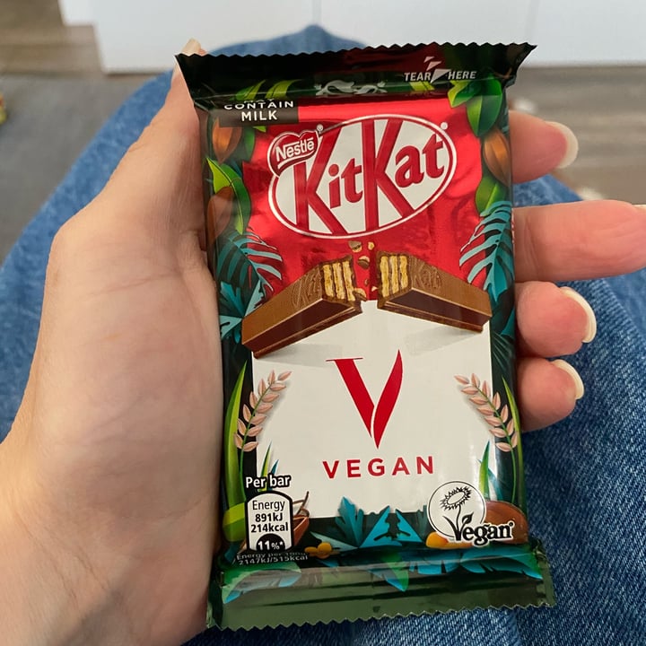 photo of Nestlé Kitkat Vegan shared by @ilariabiancolatte1 on  02 Jun 2023 - review