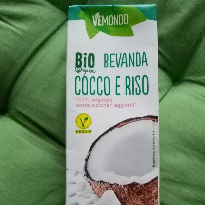 photo of Vemondo Bevanda cocco e riso shared by @valeveg75 on  04 Jan 2023 - review
