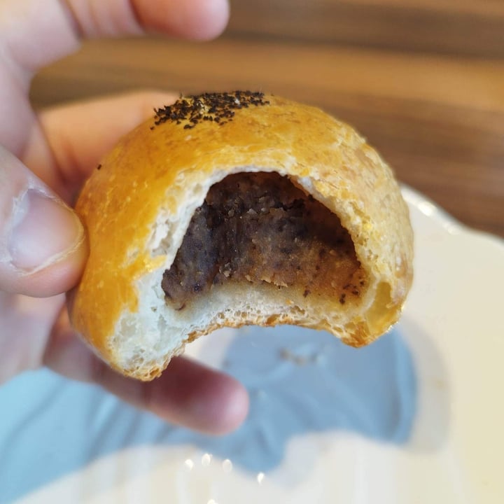 photo of MERCY Vegan Factory Red Bean Pastry shared by @militkata on  11 Feb 2023 - review