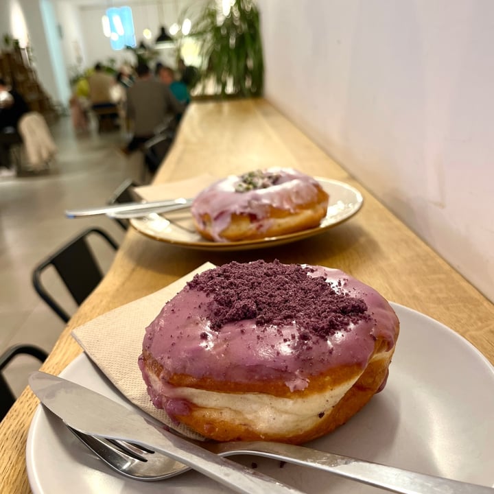 photo of Delish Vegan Doughnuts Blueberry lavander shared by @marav on  20 Feb 2023 - review